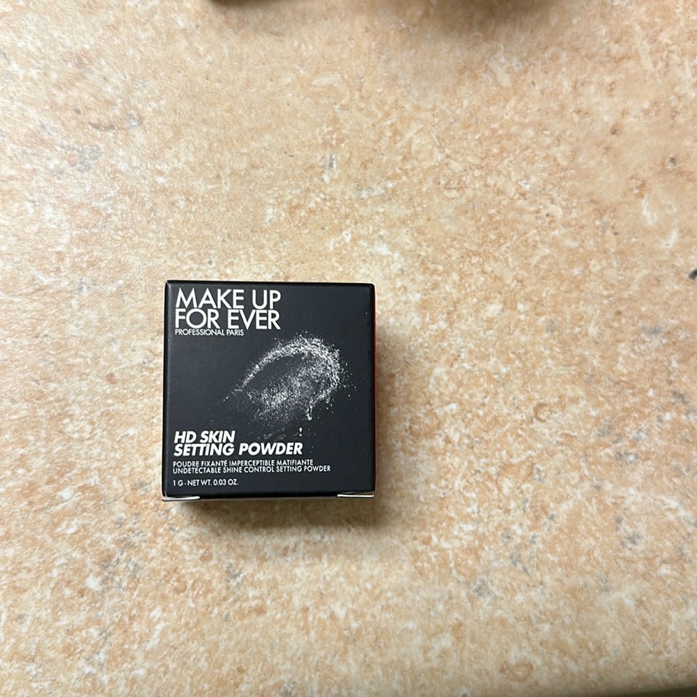 Makeup Forever HD SKIN SETTING POWDER - 5 for $25 for items marked with ⭐️